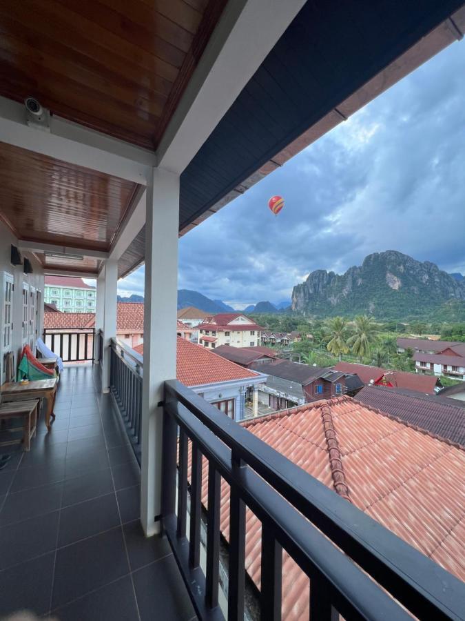 Jasmine Vangvieng Hotel Vang Vieng Esterno foto