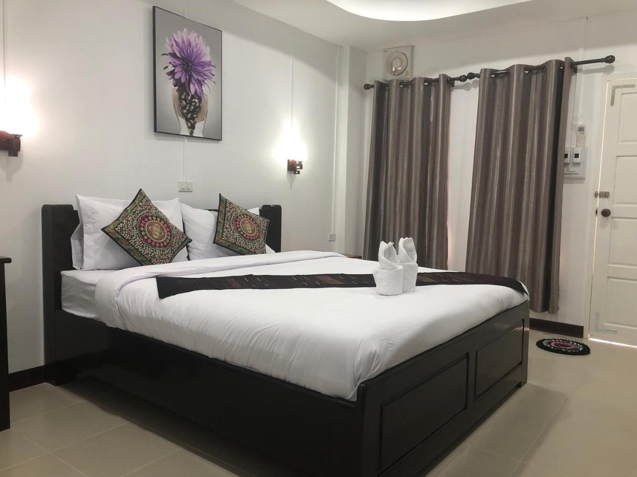 Jasmine Vangvieng Hotel Vang Vieng Esterno foto