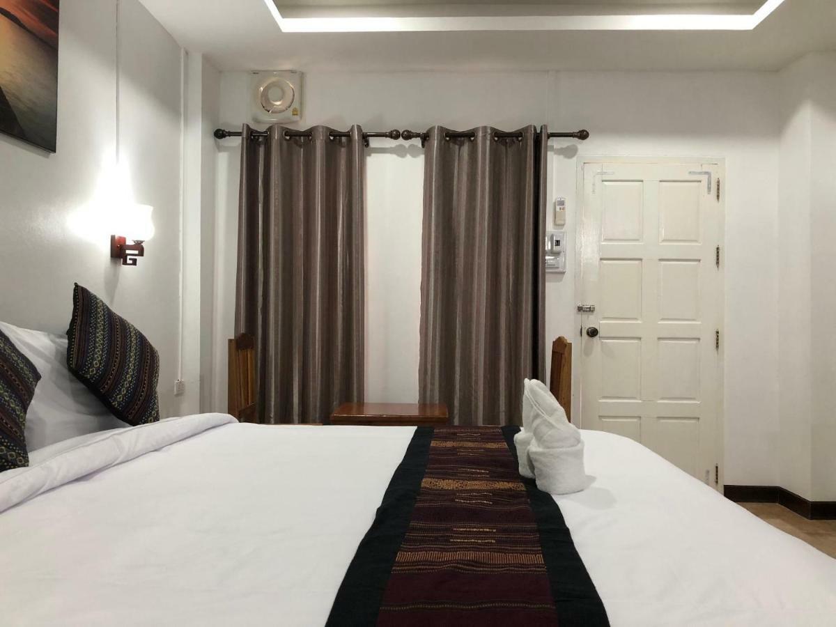 Jasmine Vangvieng Hotel Vang Vieng Esterno foto